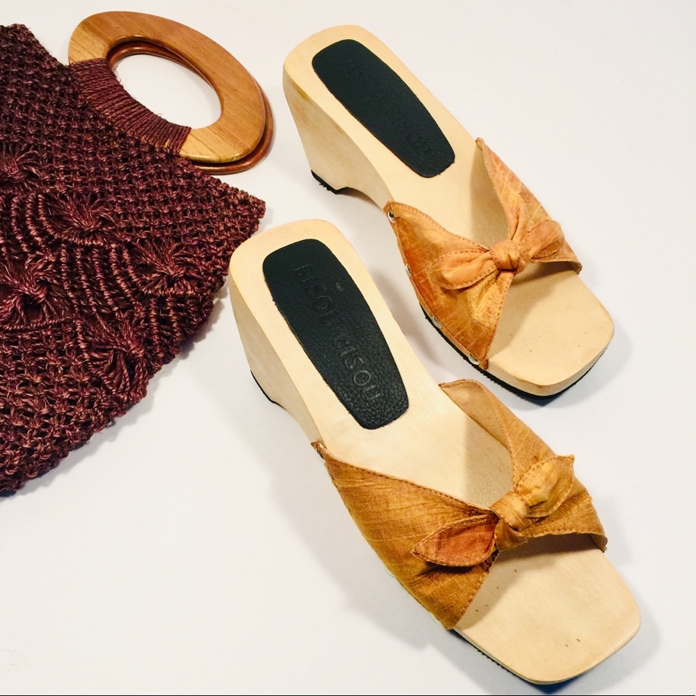 Retro Clogs by Bisou Bisou